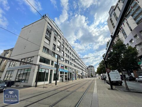  Parking / Garage � louer 