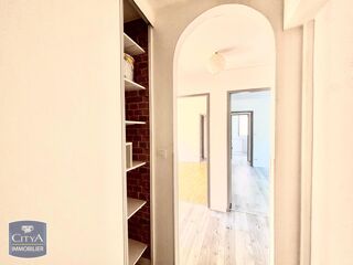  Appartement à louer 3 pièces 69 m²