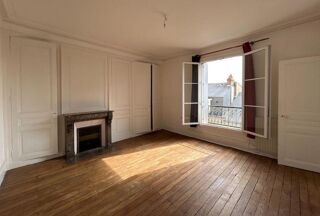  Appartement à louer 3 pièces 77 m²
