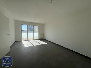  Appartement à louer 3 pièces 75 m²