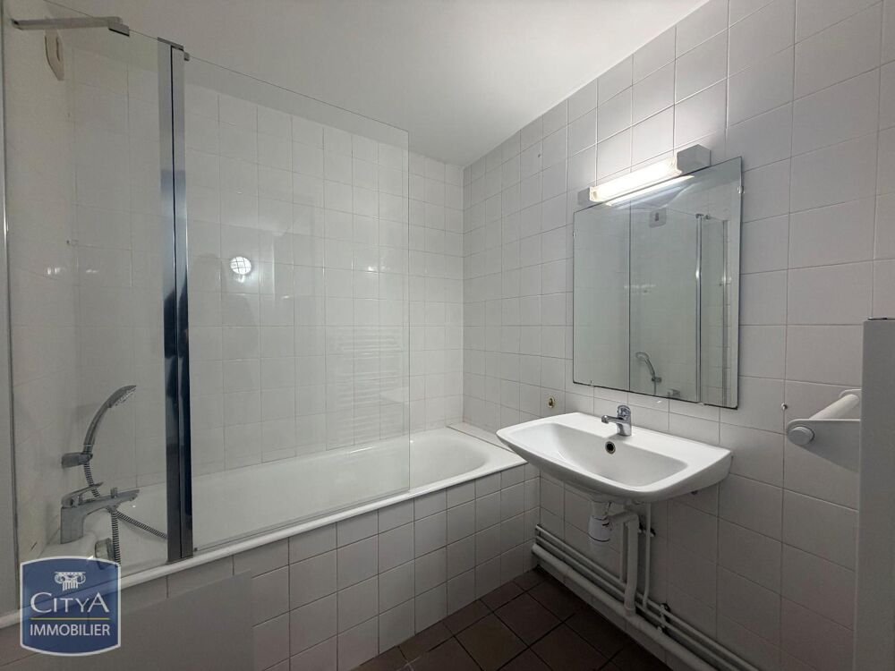location Appartement - 2 pièce(s) - 60 m² Mâcon (71000)