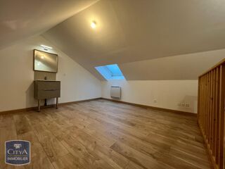  Appartement à louer 4 pièces 105 m²