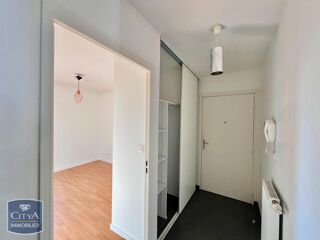  Appartement à louer 4 pièces 76 m²