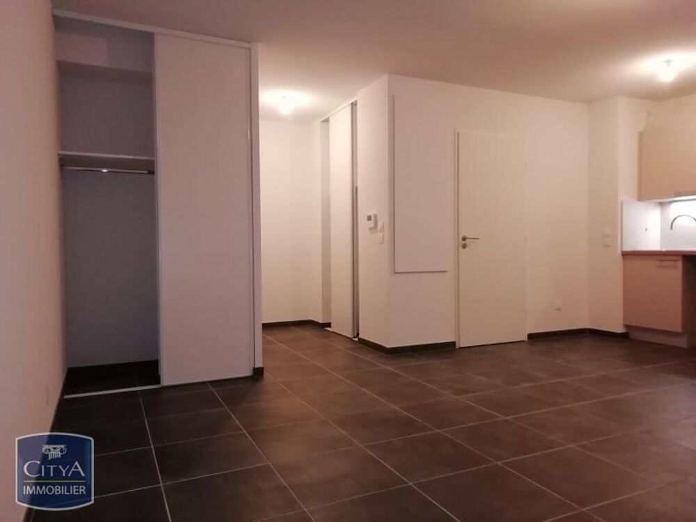 EXCLUSIVITÉ - APPARTEMENT T1 AVEC TERRASSE À louer : ven....