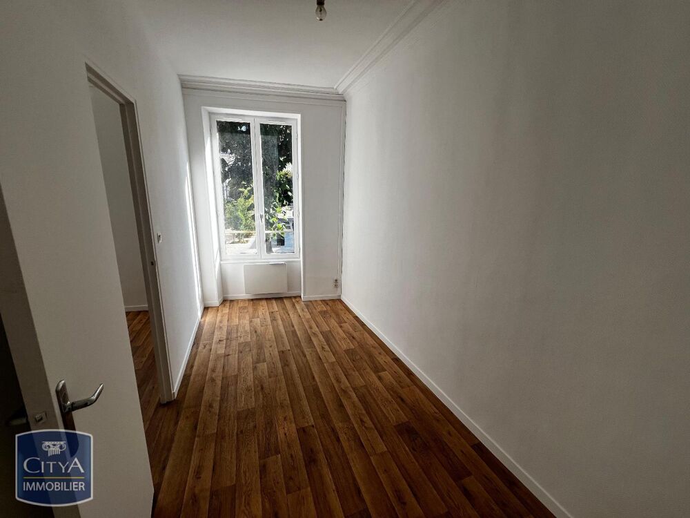 À LOUER : Découvrez cet appartement rénové T2 situé au c....