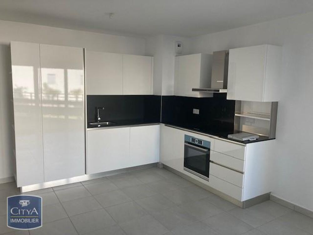 location Appartement - 3 pièce(s) - 64 m² Hyères (83400)