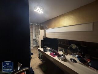  Appartement à louer 5 pièces 84 m²
