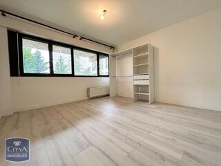  Appartement à louer 1 pièce 28 m²