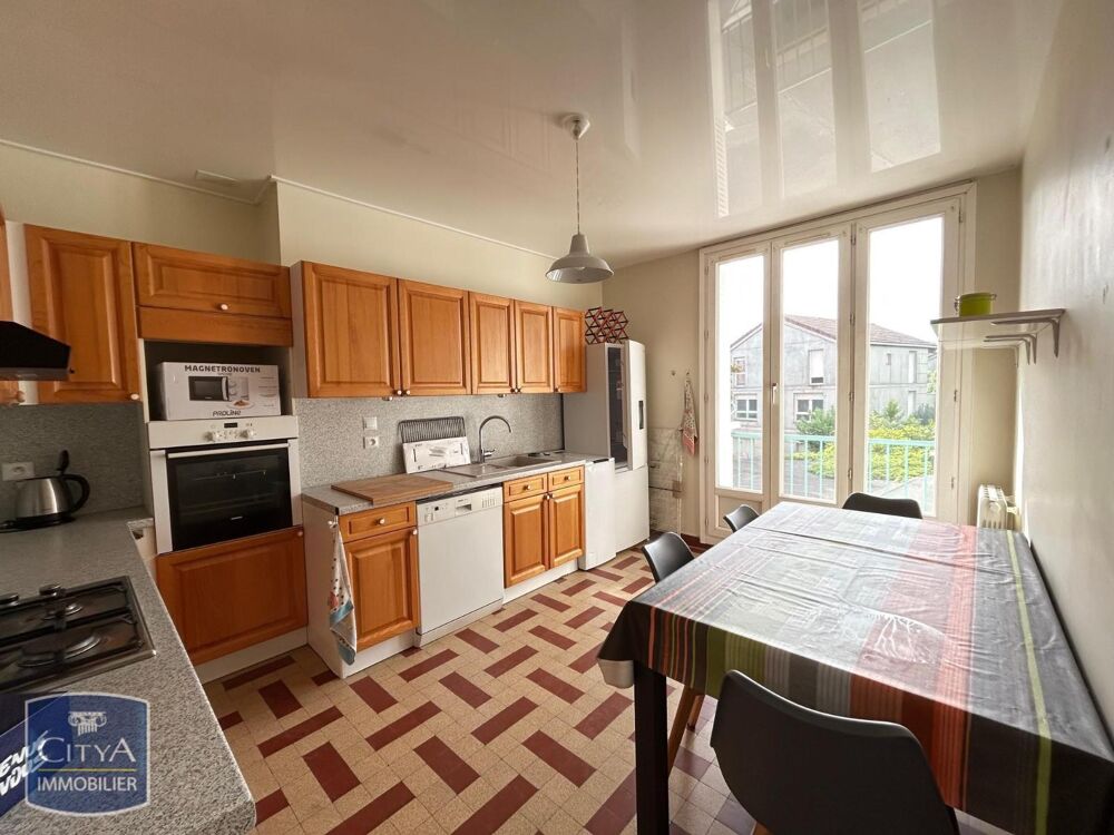 À LOUER : Appartement meublé 4 pièces au 27 boulevard Cl....
