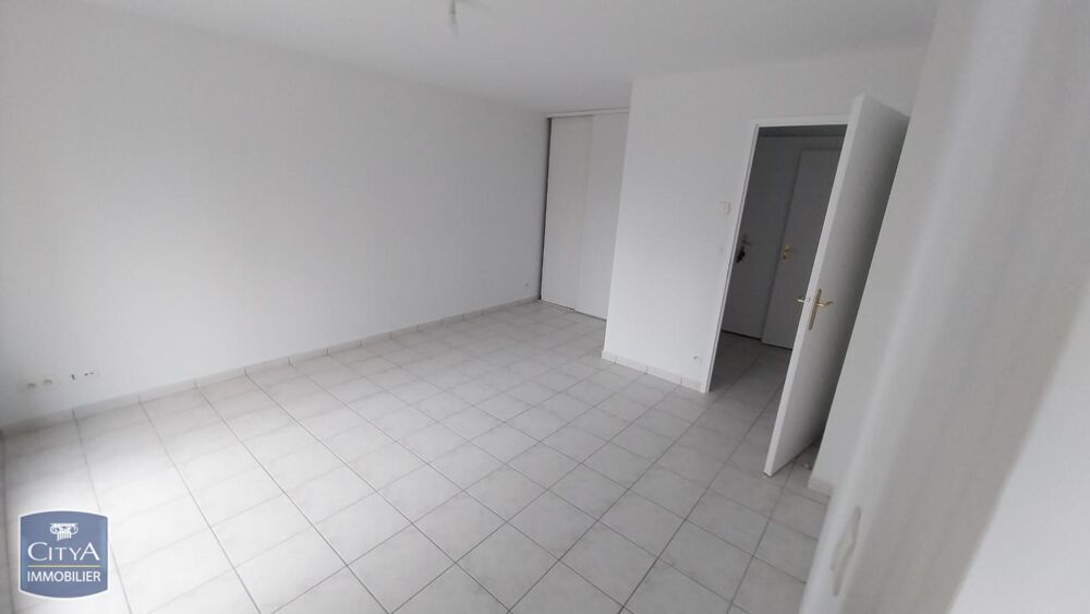 À LOUER : Charmant appartement T1 situé à Douai, dans un....