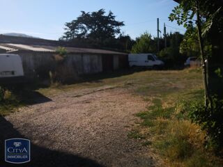 Parking / Garage à louer 