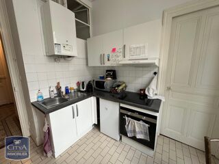  Appartement à louer 3 pièces 85 m²
