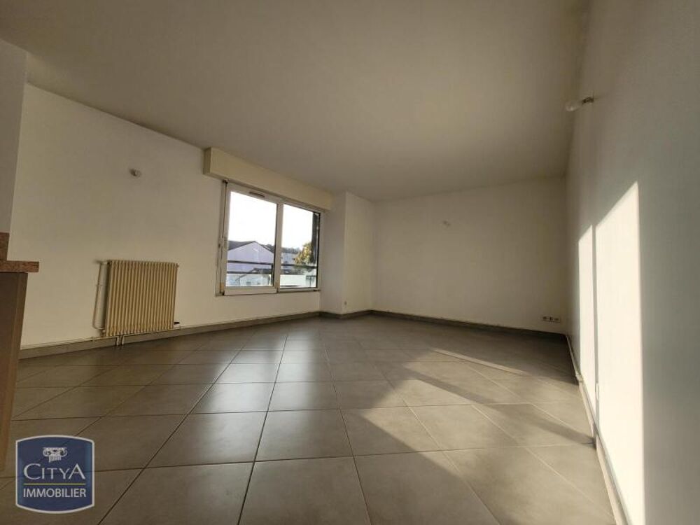 À LOUER : Découvrez cet appartement T3 spacieux de 91 m²....