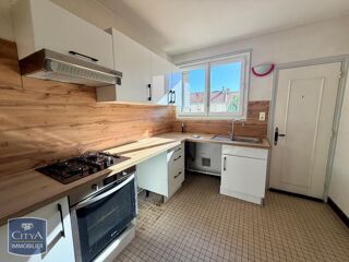  Appartement à louer 4 pièces 85 m²