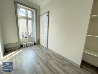  Appartement à louer 3 pièces 53 m²