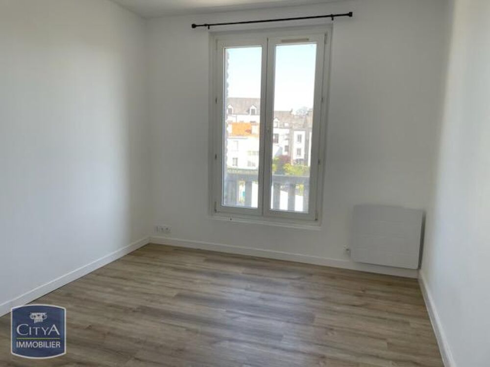 EXCLUSIVITÉ- APPARTEMENT ENTIEREMENT RENOVE PROCHE NAVAL....