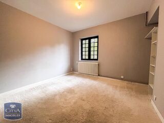  Appartement à louer 4 pièces 102 m²