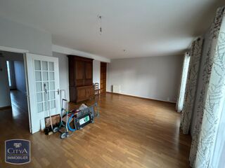  Appartement à louer 4 pièces 102 m²