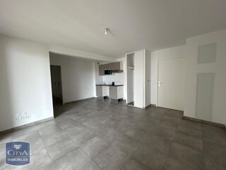  Appartement à louer 3 pièces 56 m²