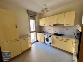  Appartement à louer 3 pièces 84 m²