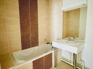  Appartement � vendre 4 pi�ces 82 m�