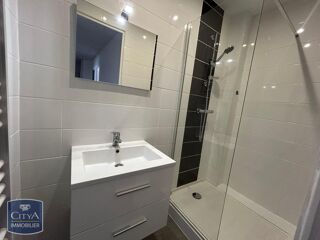  Appartement à louer 3 pièces 63 m²