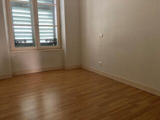  Appartement à louer 3 pièces 53 m²