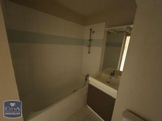  Appartement à louer 2 pièces 37 m²