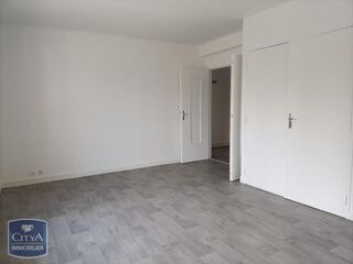  Appartement à louer 1 pièce 38 m²