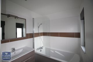  Appartement à louer 3 pièces 68 m²