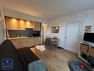  Appartement à louer 2 pièces 27 m²