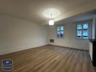  Appartement à louer 3 pièces 55 m²