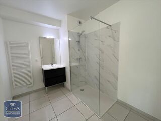  Appartement � louer 3 pi�ces 65 m�