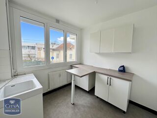  Appartement à louer 2 pièces 38 m²