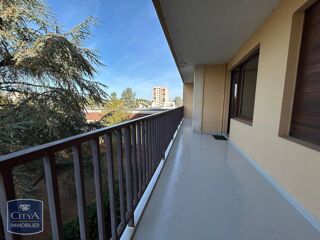  Appartement à louer 4 pièces 81 m²