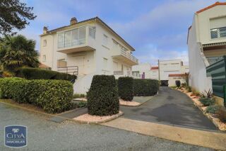  Parking / Garage � louer 