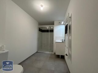  Appartement à louer 2 pièces 47 m²