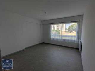  Appartement à louer 1 pièce 33 m²
