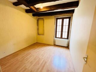  Appartement à louer 3 pièces 83 m²