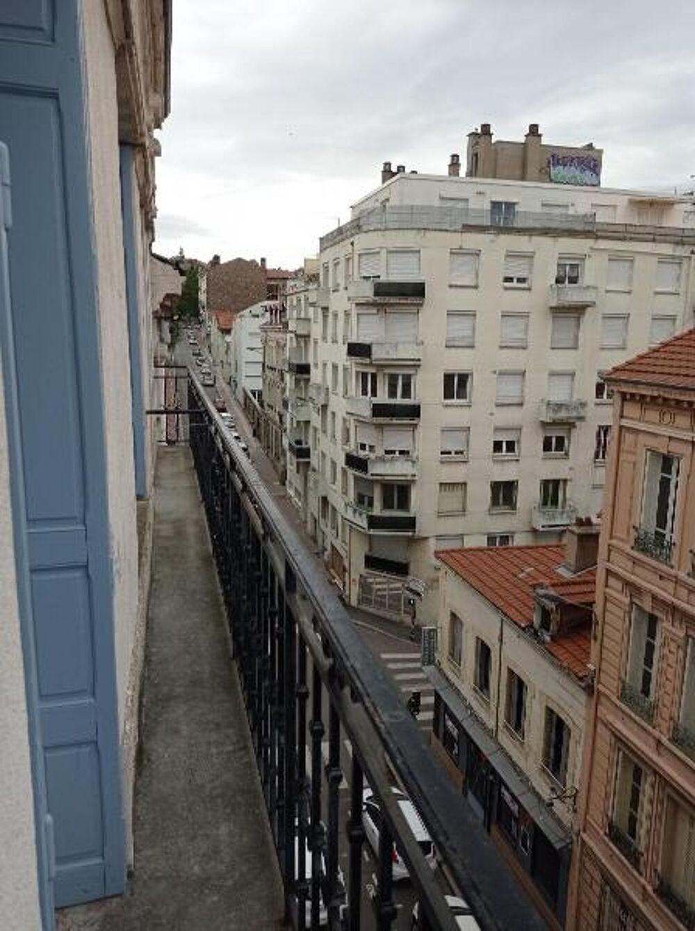 Beau F5 rénové dans copropriété calme - secteur TREFILER....