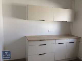  Appartement à louer 3 pièces 75 m²