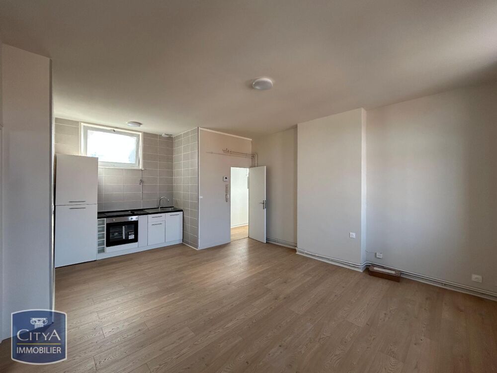 location Appartement - 2 pièce(s) - 63 m² Cambrai (59400)