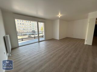  Appartement à louer 4 pièces 86 m²