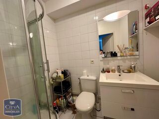  Appartement à louer 2 pièces 37 m²