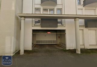  Parking / Garage � louer 