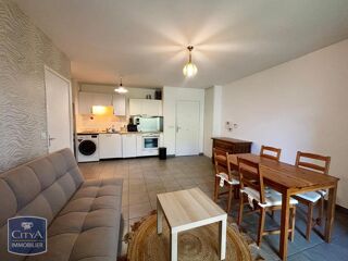  Appartement à louer 2 pièces 42 m²