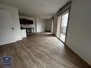 Appartement à louer 3 pièces 65 m²