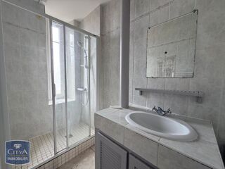  Appartement à louer 3 pièces 45 m²