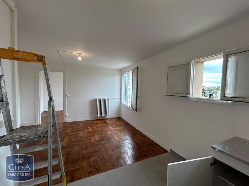 A LOUER // 13 PLACE DE TRION // T2 de 38.62m² Cet appart....