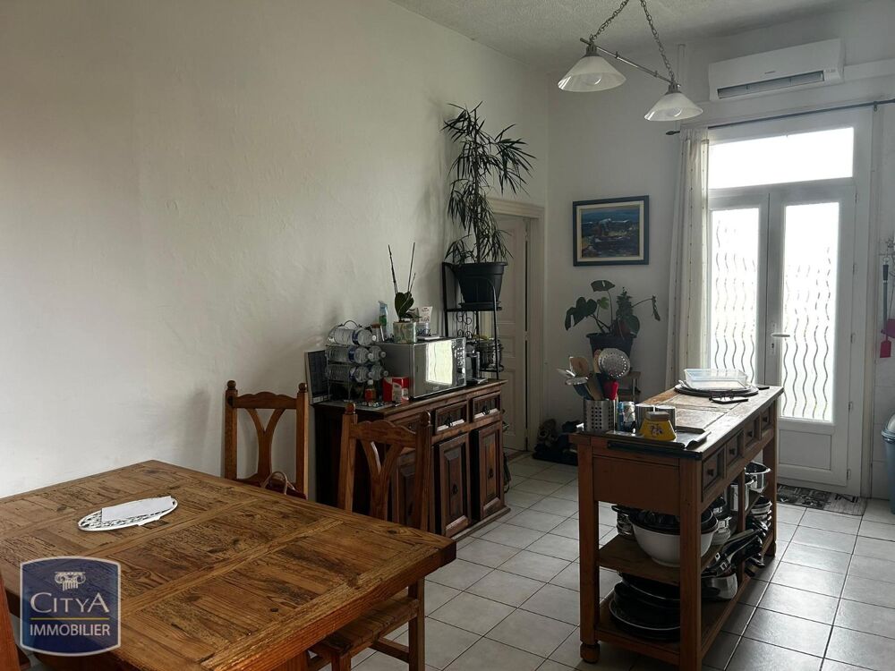 À LOUER : Maison de village T3 à Plaissan, située dans u....